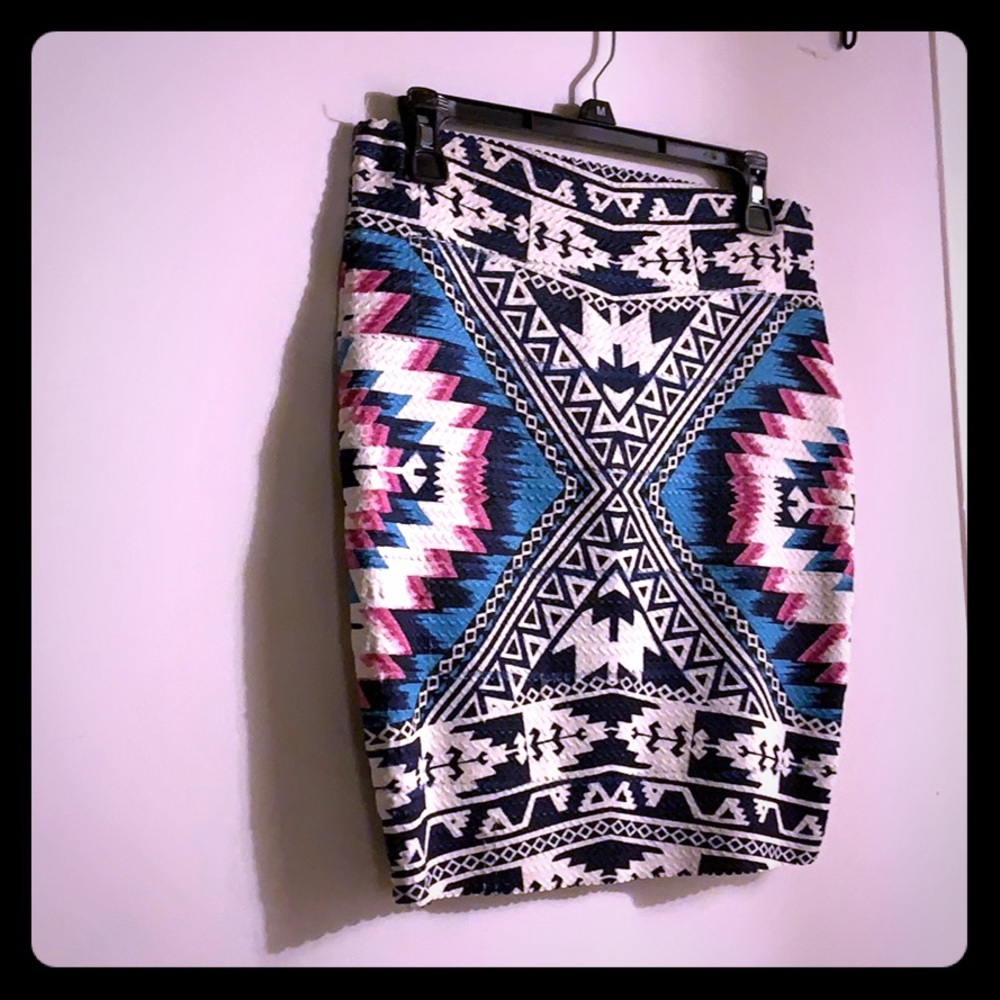 Bandage pencil skirt